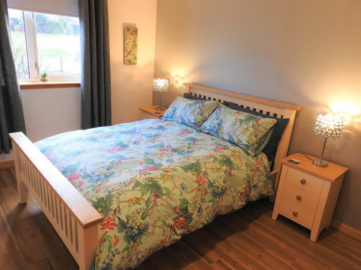Stornoway Self Catering Apartment Екстериор снимка